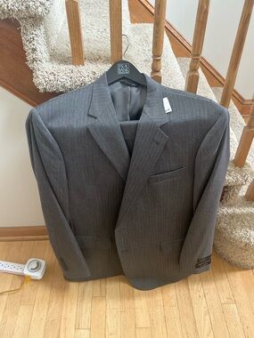 Jos. A. Bank Men's Gray Pinstripe Suit Jacket - Classic Professional